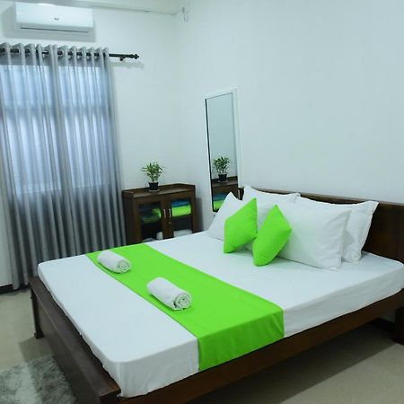 Success Villa Хіккадува Екстер'єр фото